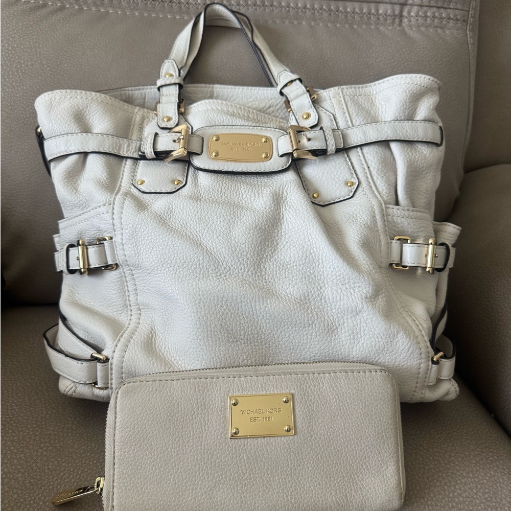 Michael Kors White Tote Bag with Gold-Tone Hardware